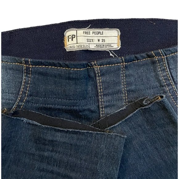 Free People | Reworked Low Rise Elasticized Waist Denim Capri | Sz 25 - Picture 3 of 3